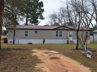 402 Cartertown Rd, Alma, GA 31510