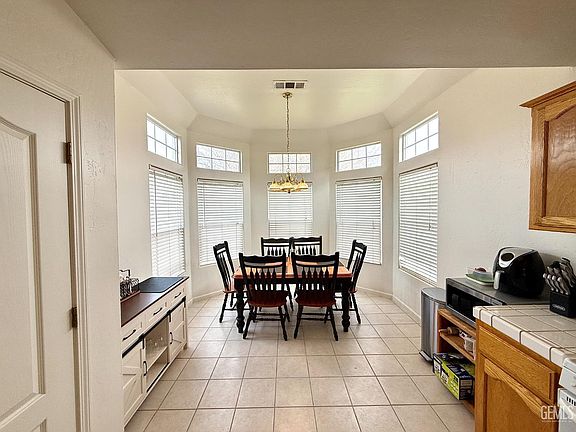 4th image of 317 Berry Meadow Way