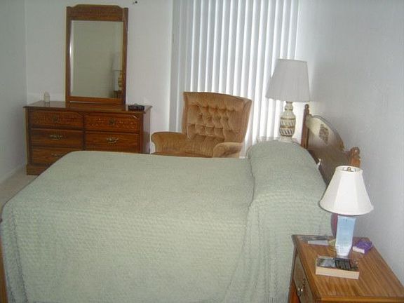 4th image of 4320 Tahitian Gardens Cir APT H