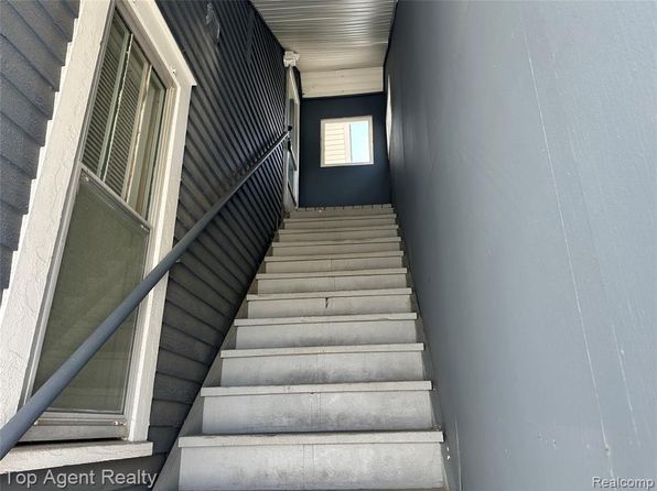 1176 S Main St SUITE A
