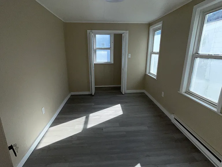 302 W Pine St — Photo 11