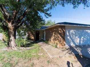 7701 Four Winds Dr, Fort Worth, TX 76133