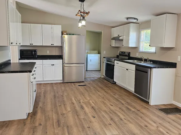 6027 Woodville Rd, Kevil, KY 42053