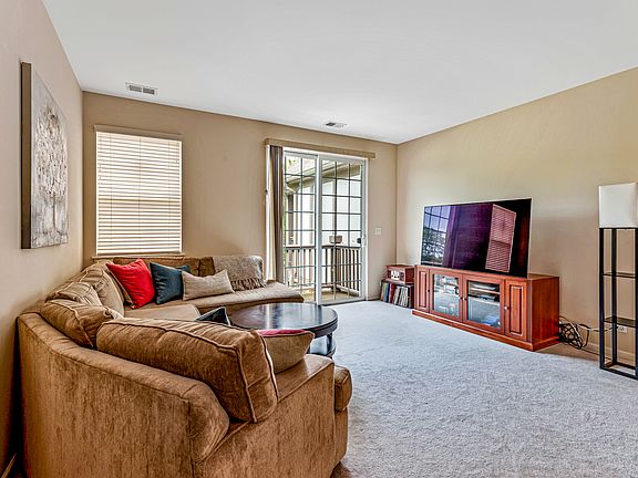 5th image of 890 June Ter Unit 270