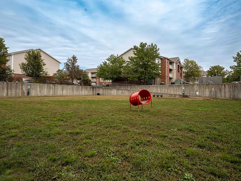 Battlefield Park Apartments — Photo 18