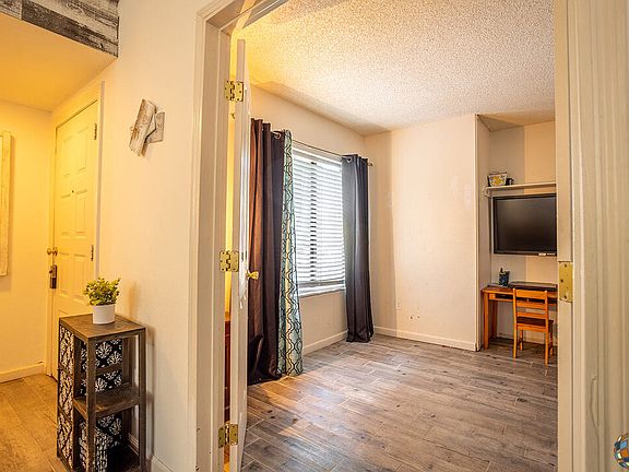 3rd image of 273 Aurora Dr