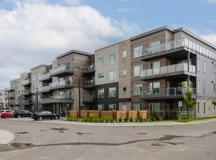 200 N Shawnee Sq SW #102, Calgary, AB T2Y2N6