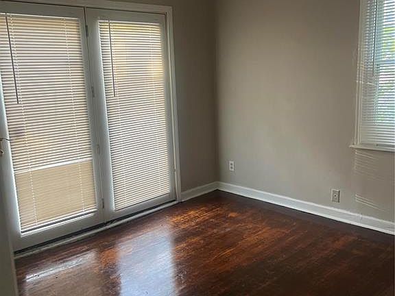 5th image of 10175 Cloverdale Dr