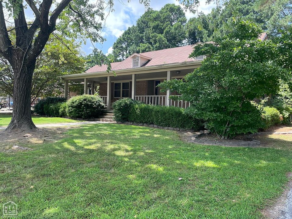2nd image of 4 Donna Lynn Dr