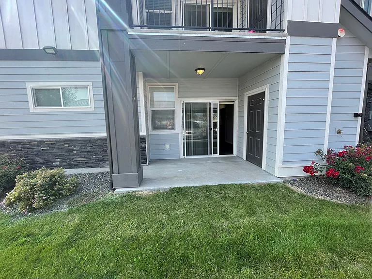 Tree Valley Village Apartments — Photo 67