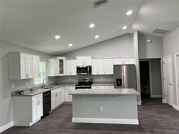 4th image of 9439 N Athenia Dr