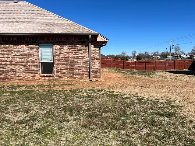 394 NE Simmons Cir — Photo 23