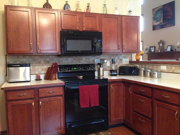 5th image of 810 Lone Rise Dr W