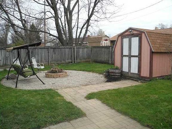 4th image of 5583 Moorefield Dr