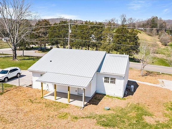 2nd image of 10635 Hines Valley Rd
