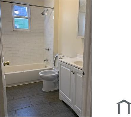 2nd image of 21-23 Monticello Ave #2
