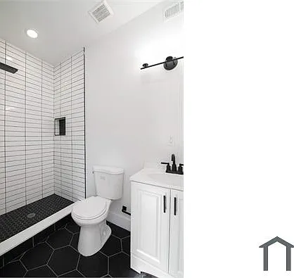3035 W Diamond St #3 — Photo 4