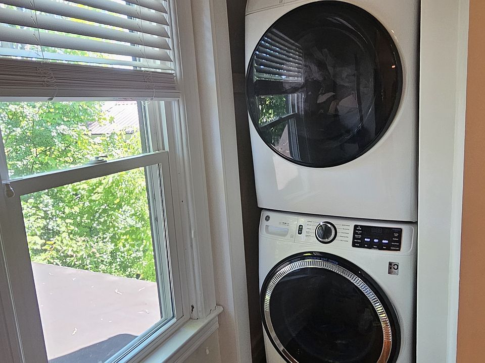 2nd image of 26 Paris Rd #1/2