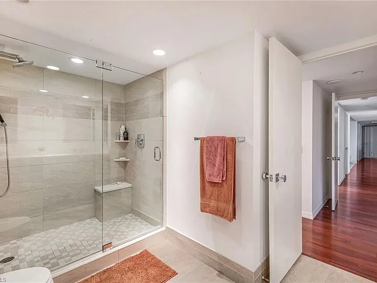 4041 Gulf Shore Blvd N #204 — Photo 20
