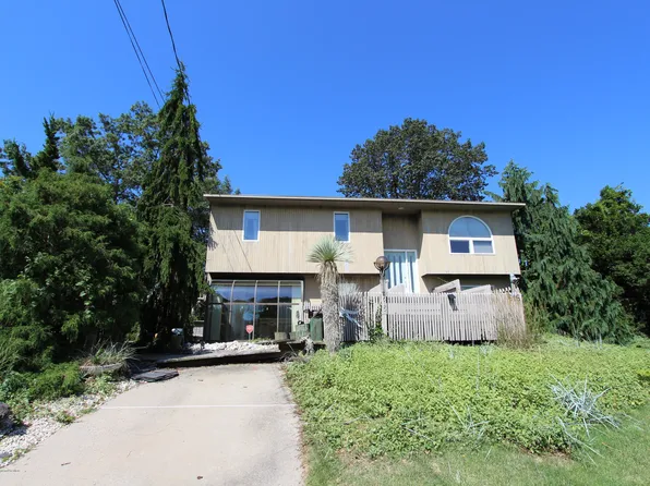 616 Illinois Ave, Brick, NJ 08724