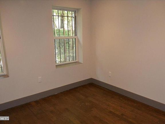 4th image of 701 Greene Ave APT 1A