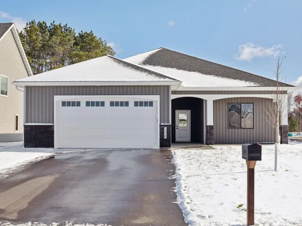 1328 Tiger Ct NE, Isanti, MN 55040