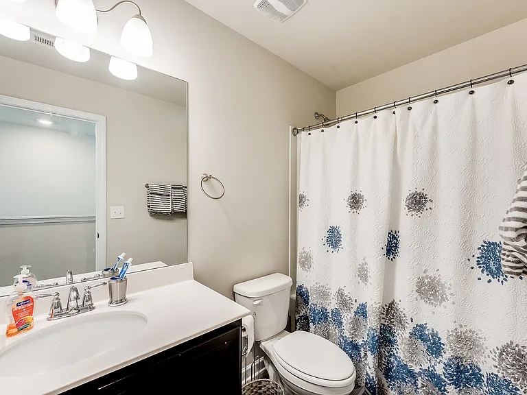 1313 Sweetbriar Cir — Photo 23