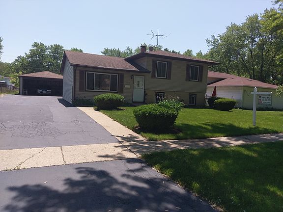 2nd image of 1953 Poplar Ave
