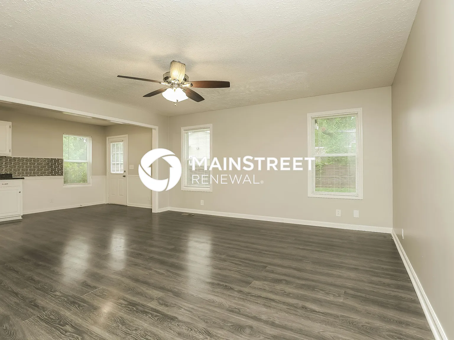 638 Courtland St — Photo 2