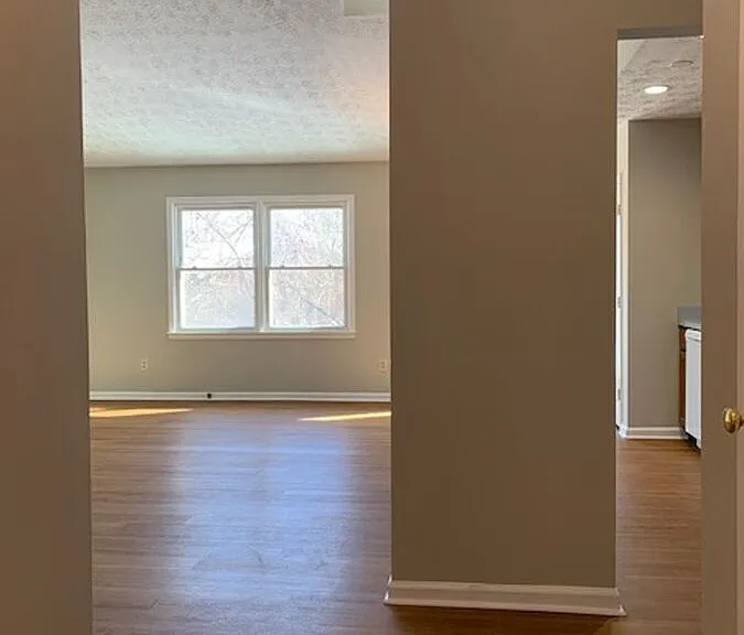 1412 Ritchie Ct — Photo 10