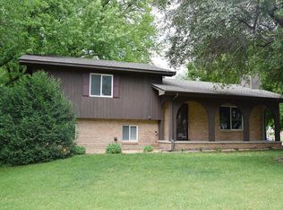 10 Fairway Pl, Owatonna, MN 55060