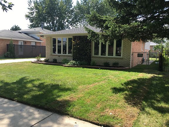2nd image of 9000 S Moody Ave