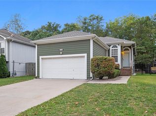 8304 Prospect Ave, Kansas City, MO 64132