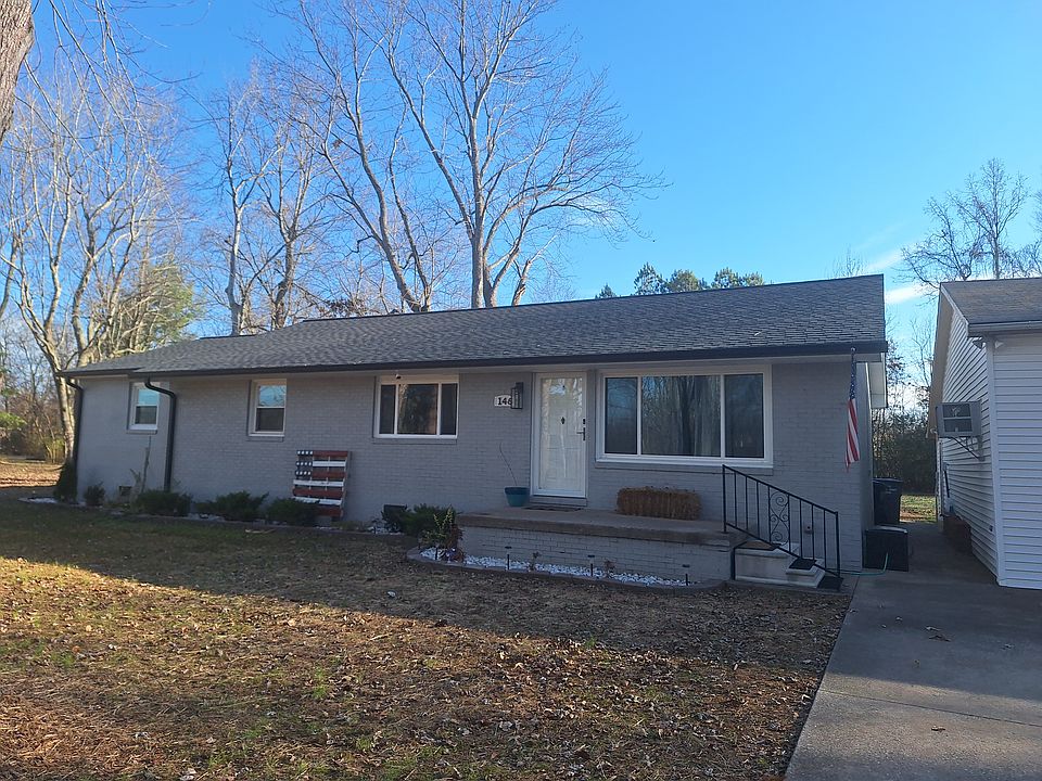 1st image of 146 Oakcrest Dr