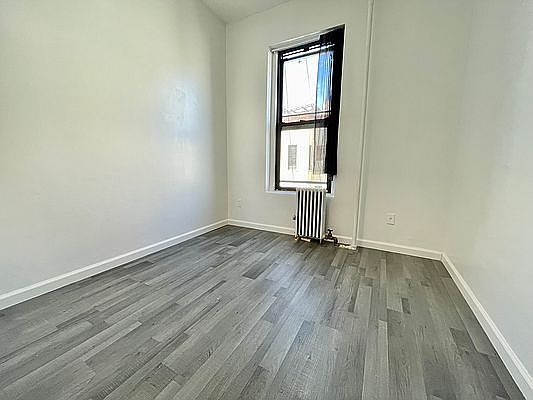 4th image of 31 Market St APT 18