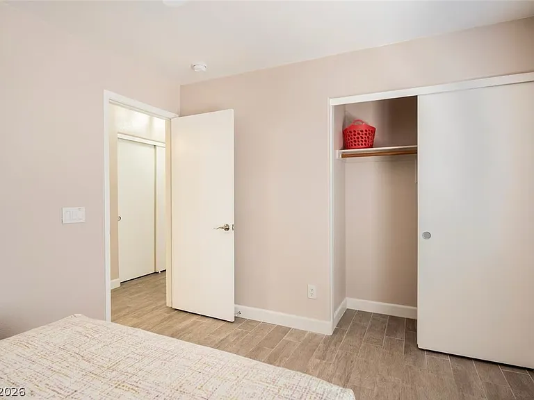 4995 Nardini Ave — Photo 10