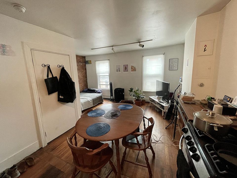 1st image of 23 Dartmouth Pl