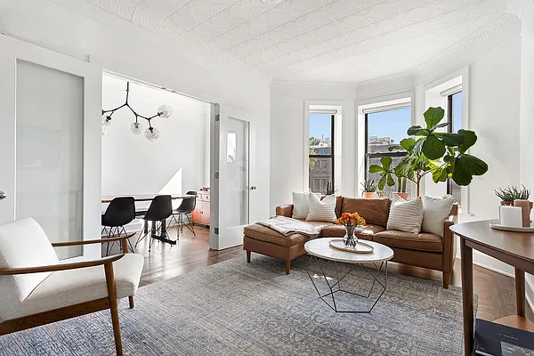 Sold by Compass | media 1