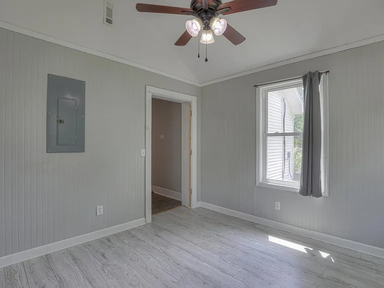 308 Elm Ave — Photo 25