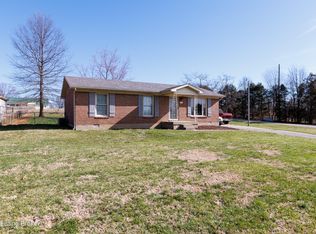 366 Fisher Ln, Mount Washington, KY 40047