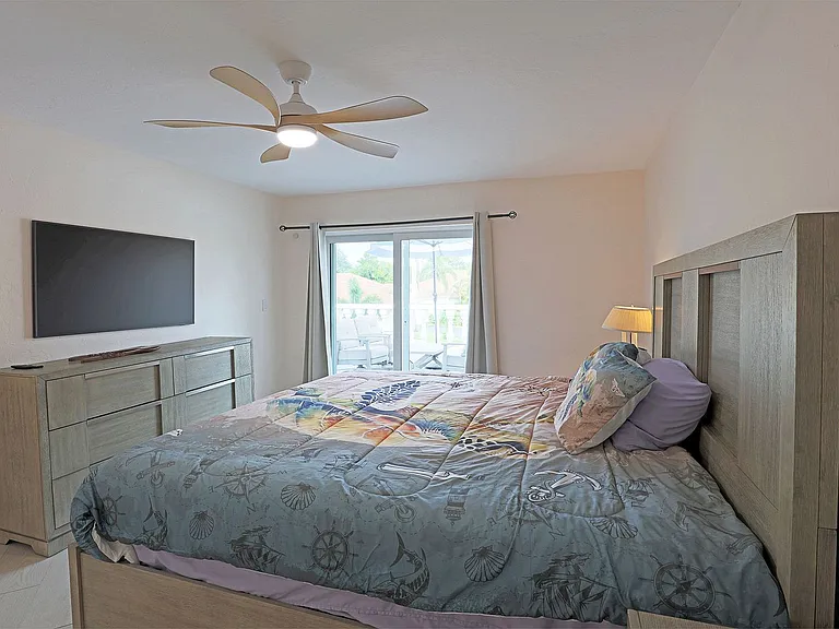 11921 Seabreeze Cove Ln — Photo 27