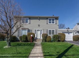1565 Spring St, East Meadow, NY 11554