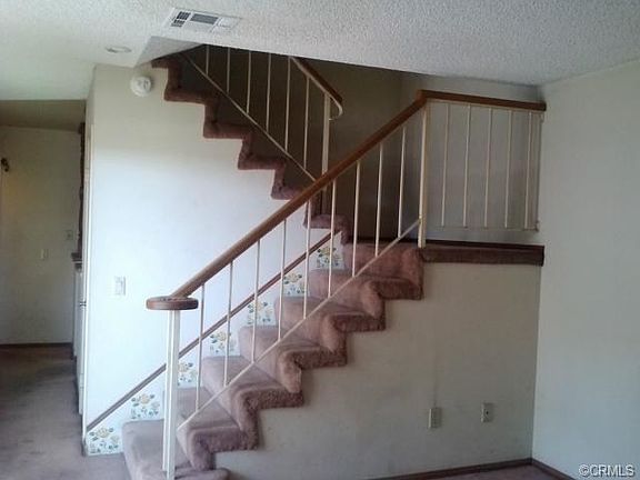 4th image of 1650 S Campus Ave APT 5