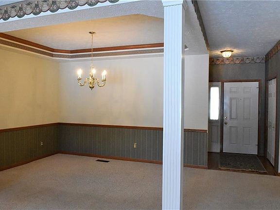 5th image of 110 Gleneagle Dr
