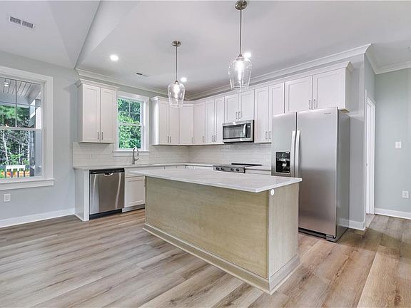 5th image of 191 Courtney Ln