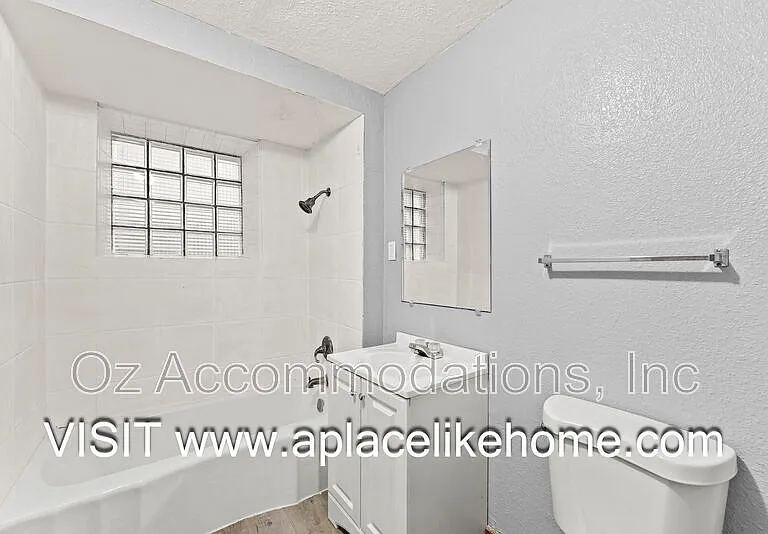 3523 Saint John Ave — Photo 17
