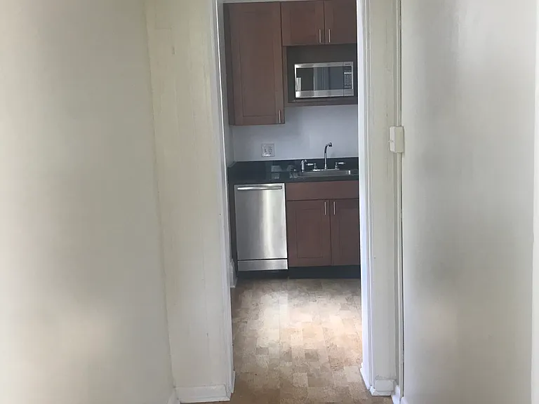 3141 Bishop St #2 — Photo 4