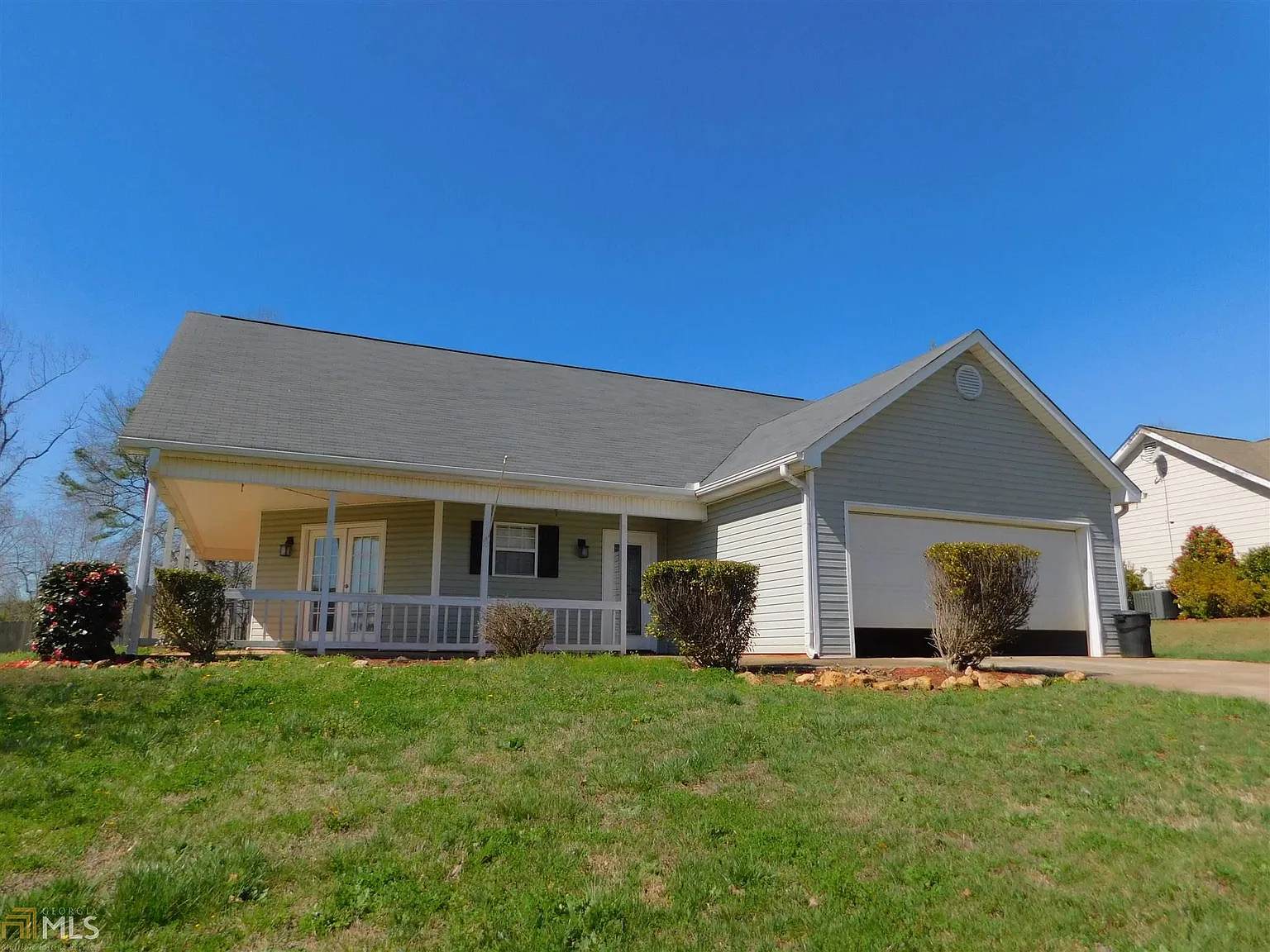 490 Mountainview Dr photo 1