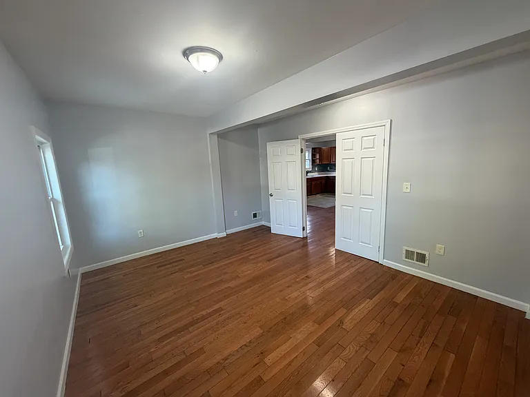 10 Tillinghast St #2 — Photo 12