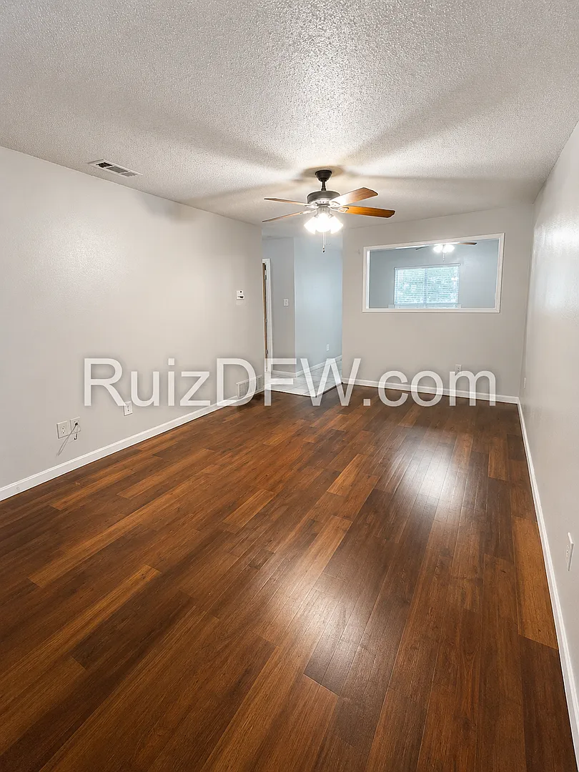Single-Family Home Available! — Photo 2